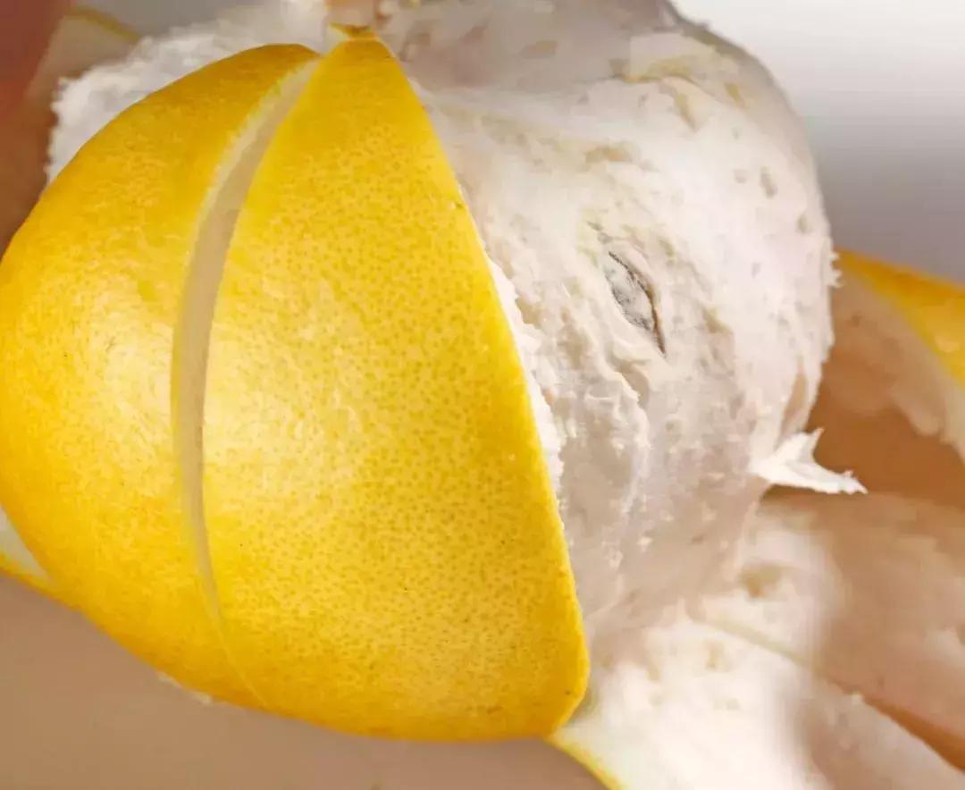 新鲜应季本地柚子水果脆甜,新鲜应季水果三红柚