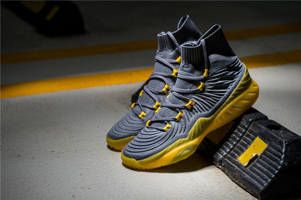 阿迪经典篮球鞋有哪些,阿迪篮球鞋偏小还是偏大