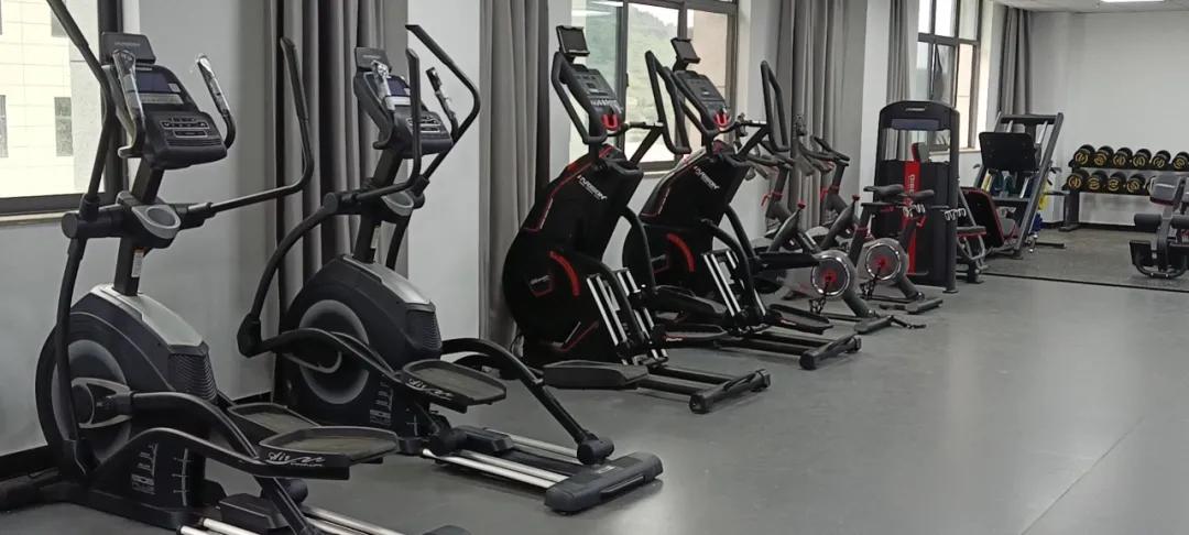 贵州某*防队消**健身房，“蓝朋友”们的健身伙伴