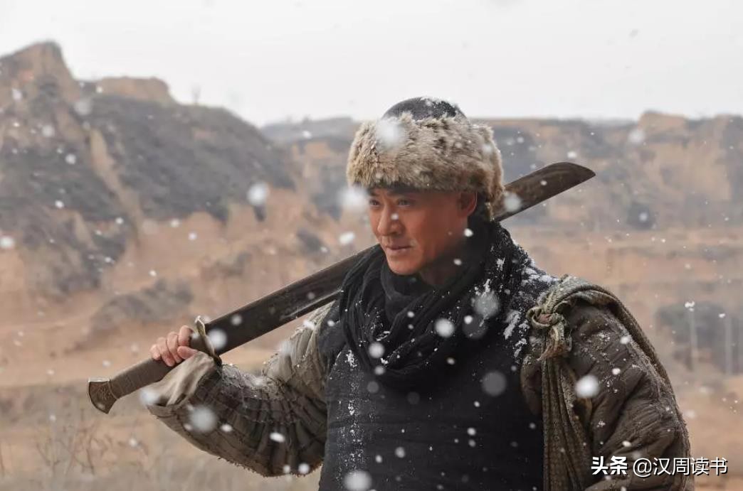 大清*场官**,也是你一个强盗能闯的?