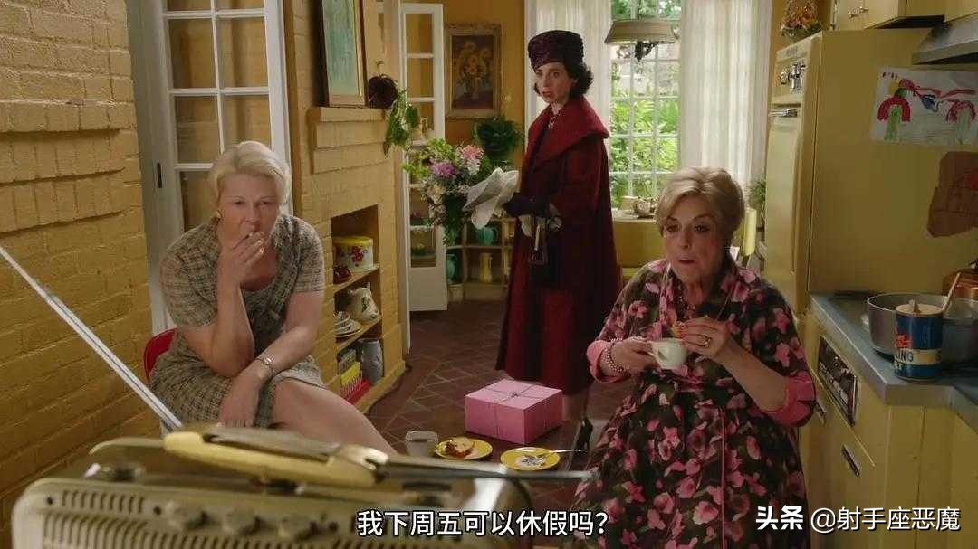 神剧回归：生活就像散场后的马戏团，总是有限温存，无限心酸