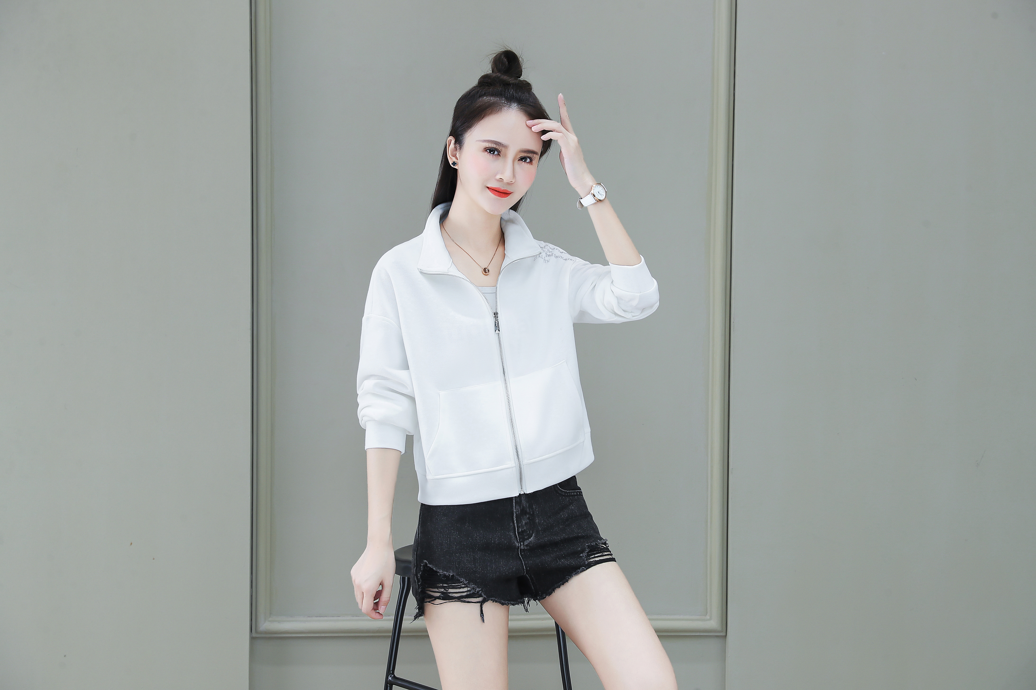 薄款卫衣女连帽夹克短款,薄款连帽卫衣外套女2022新款爆款