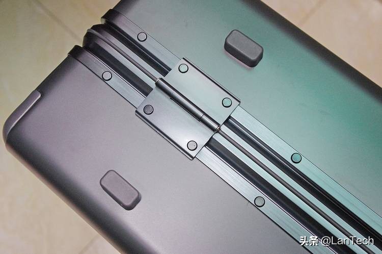 地平线8号领航者系列登机箱,地平线8号旗舰版登机箱