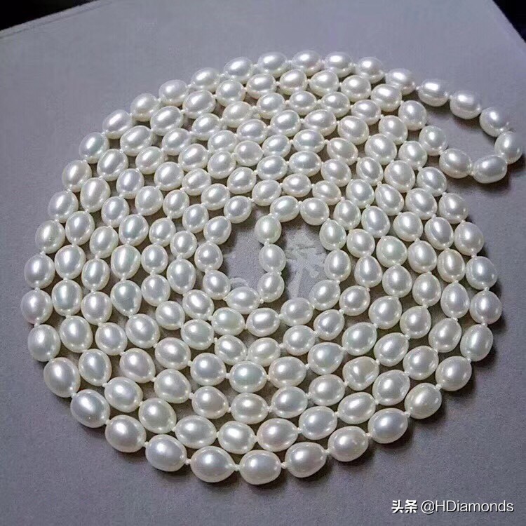 今年最火的毛衣链珍珠,2023最新款珍珠毛衣链