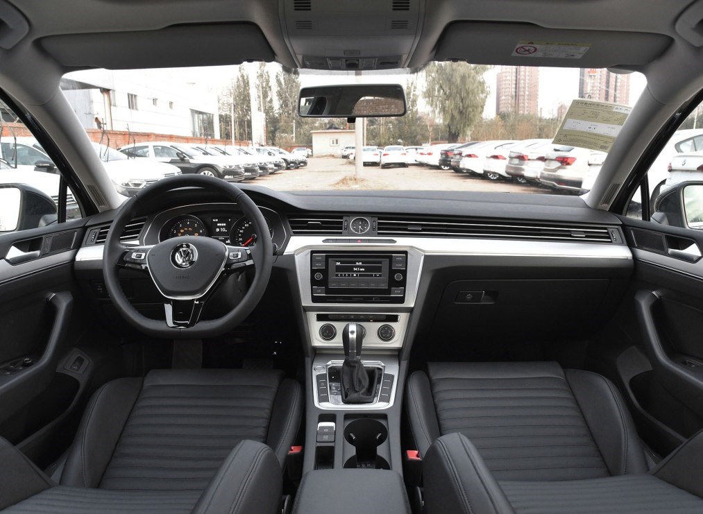 2019年的280tsi迈腾怎么样,迈腾280330380有啥区别