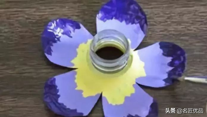 变废为宝矿泉水瓶手工制作机器人,废矿泉水瓶利用手工制作大全图片