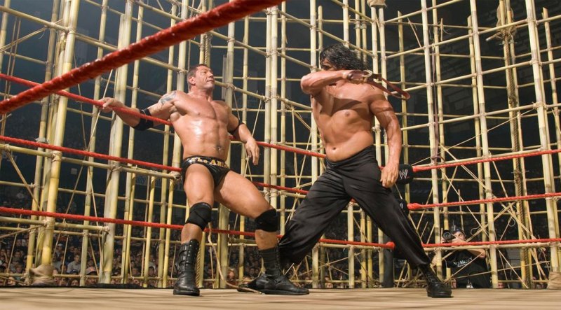 野兽巴蒂斯塔手臂被扭断,野兽巴蒂斯塔被暴打