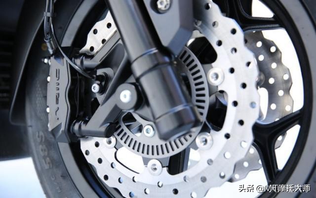 318摩旅推荐车型舒适性高,318川藏线摩旅踏板