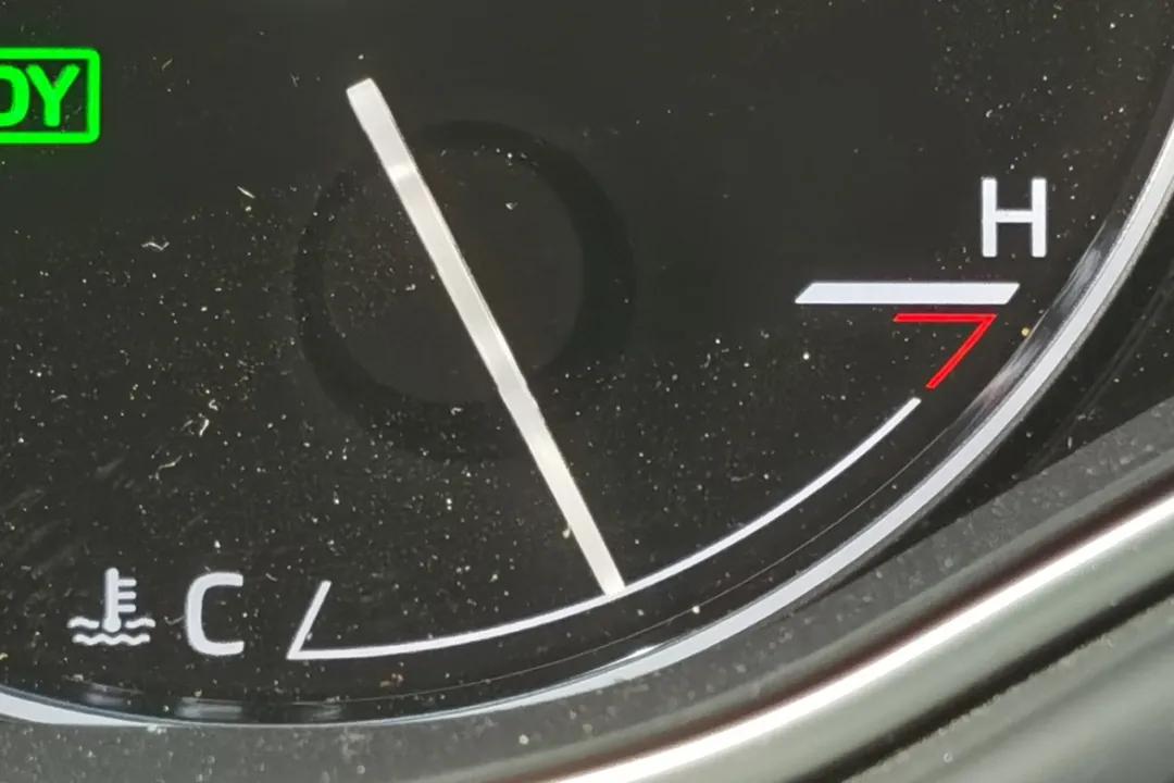 汽车机油液面高了怎么办,机油标尺有轻微乳化物