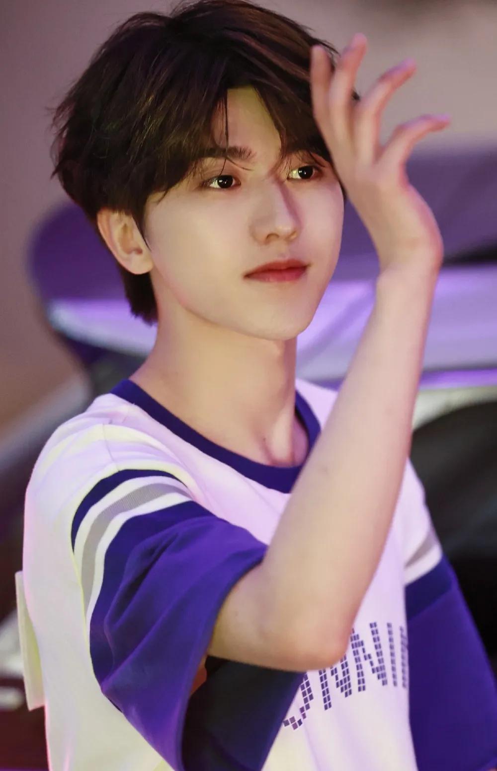 baby和李晨还参加下一季跑男吗,baby和李晨跑男为什么录得最久