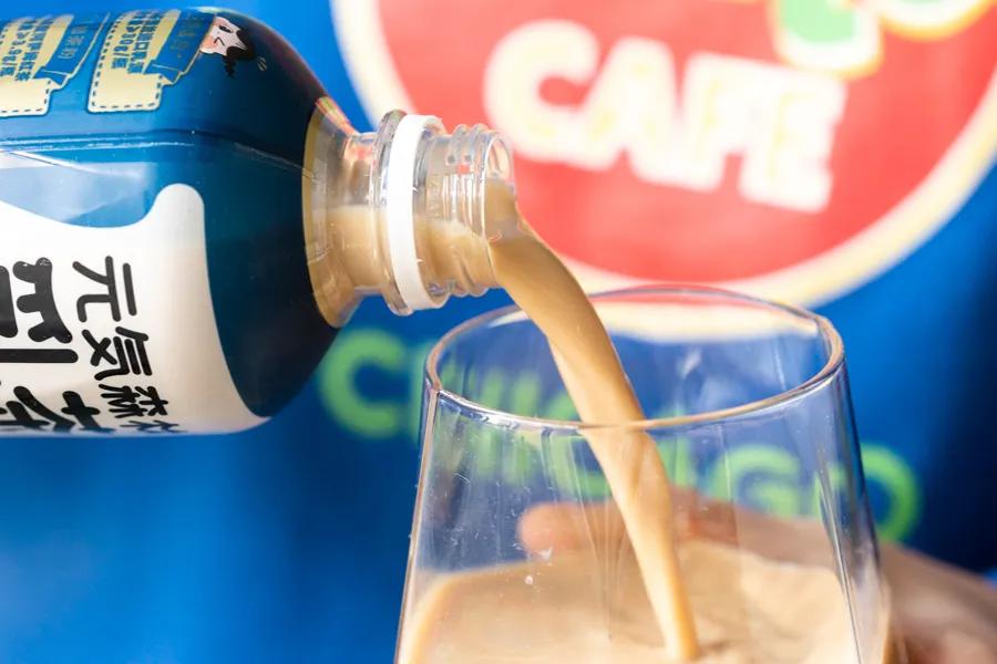 在李佳琪直播间买零食，是个划算的选择吗？