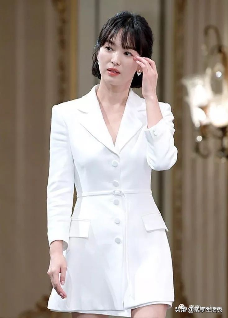 凯特王妃和梅根王妃哪个更大,凯特王妃梅根穿衣搭配