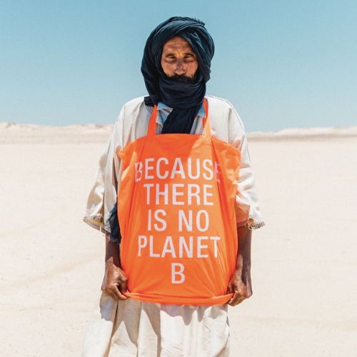 新冠疫情下,时尚业HM PradaCONVERSE在可持续发展中努力了没