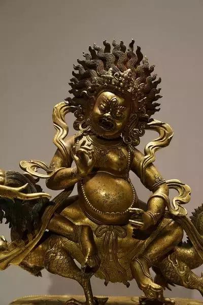 清代铜鎏金佛像的鉴定,清代铜鎏金无量寿佛像