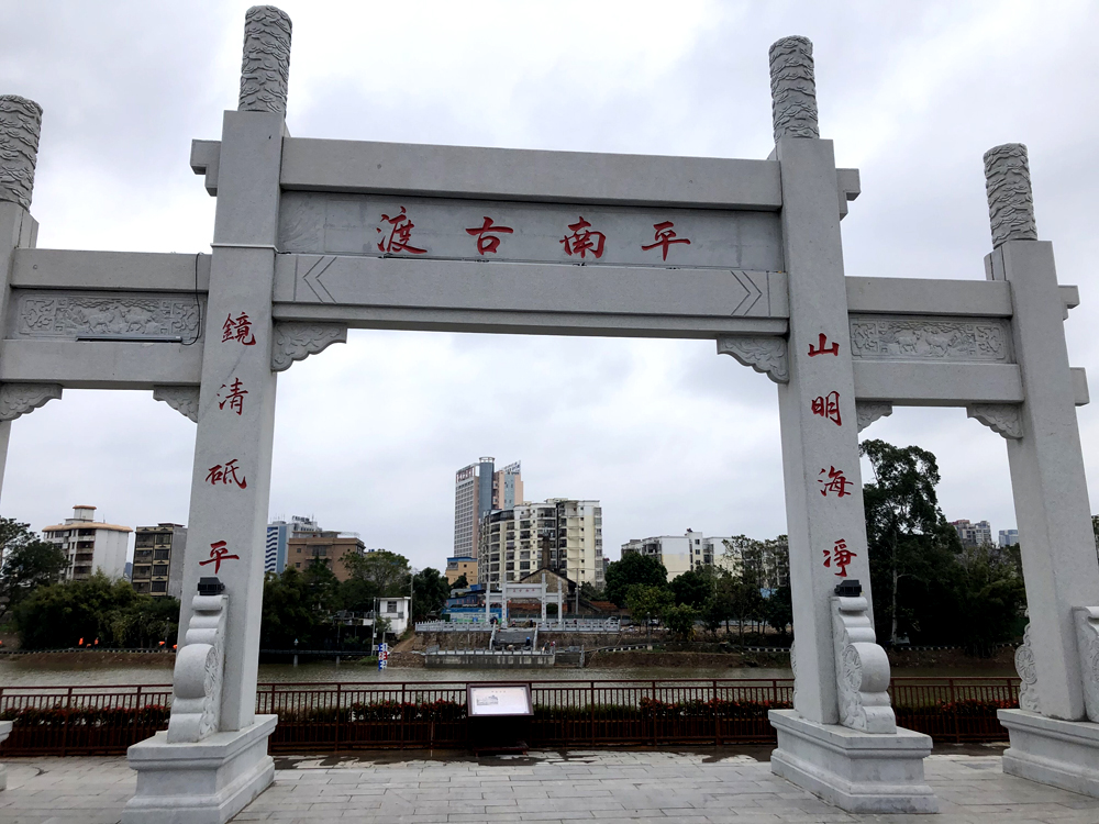 天涯海角是不是在海边,天涯海角是在很远的地方吗