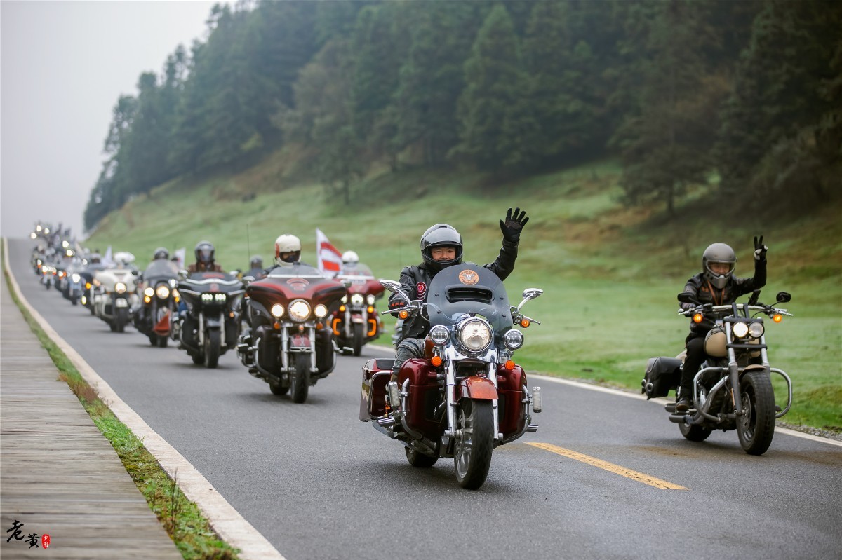 哈雷大军仙女山机车音乐节,武隆仙女山首届哈雷机车文化节