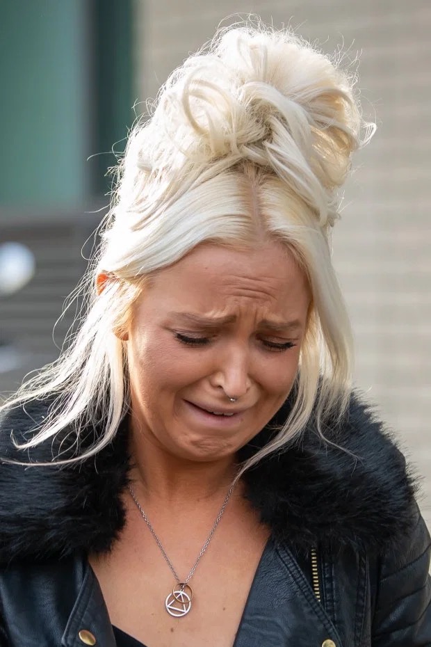 开飞机应急逃生门被罚钱,开飞机逃生门罚多少