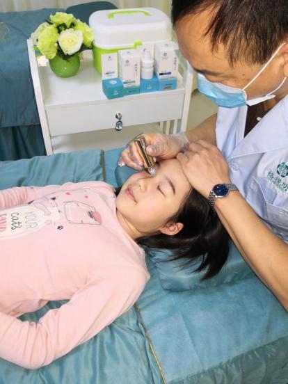 眼健康视力养护中心,络视明综合视力防护仪