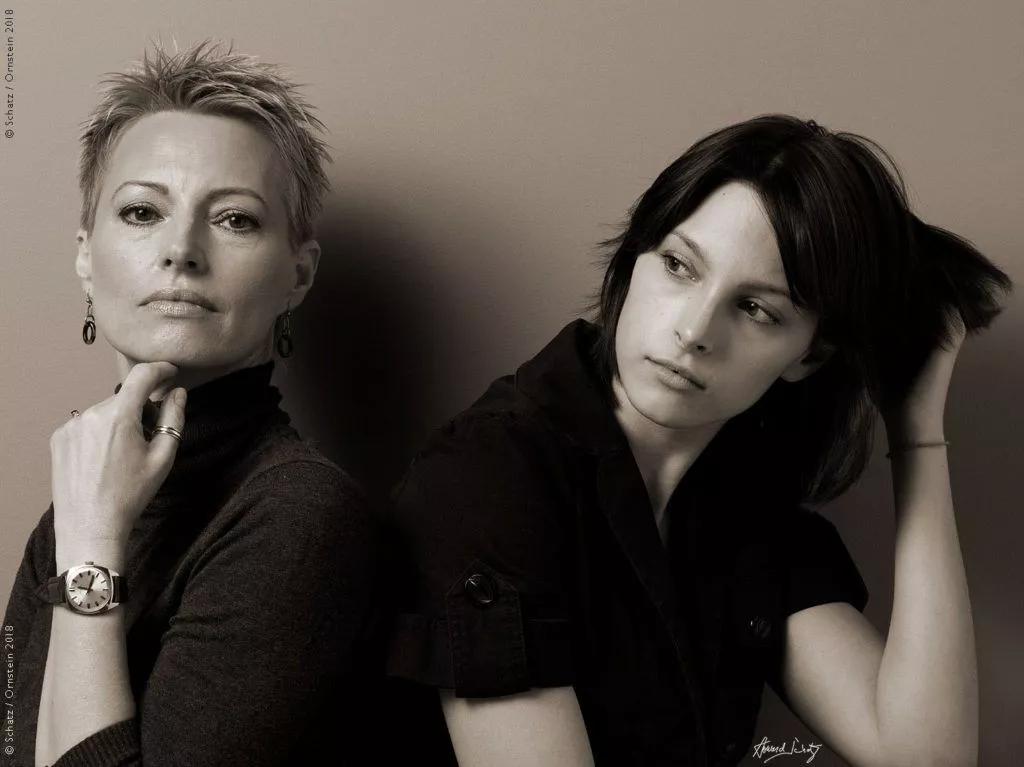 模特们啊~~妈妈的基因太强大，据说“女儿会偷走麻麻的美丽？