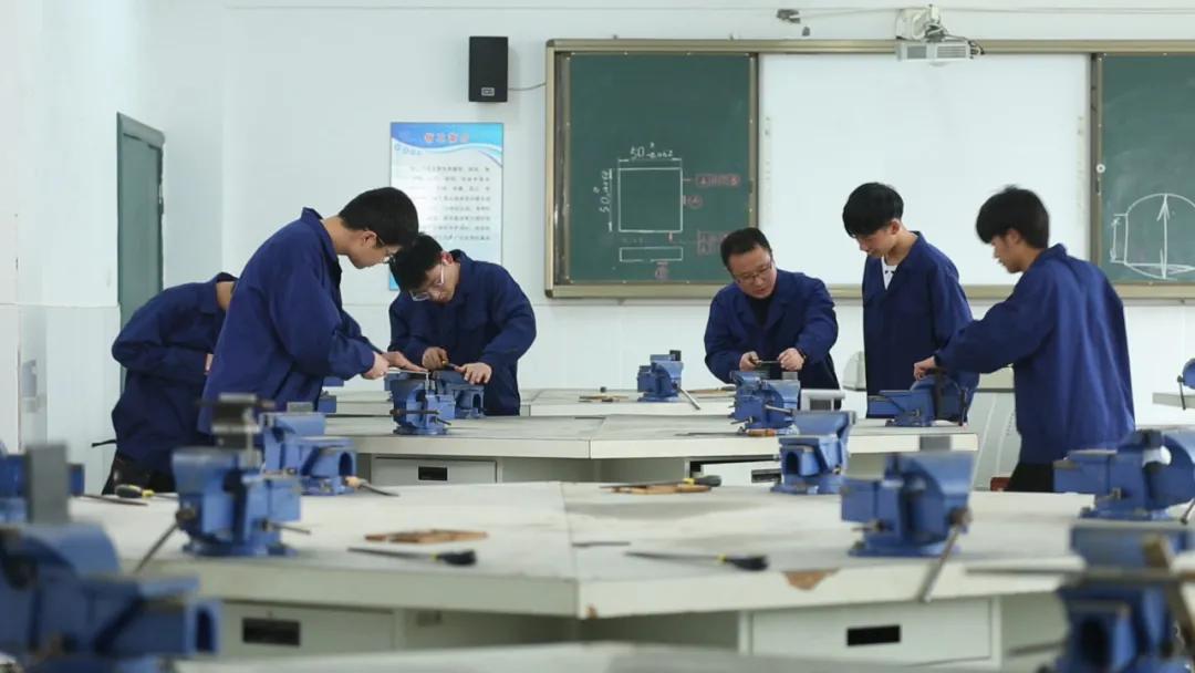 泰州办好人民满意的教育,建设教育强区推动高质量发展