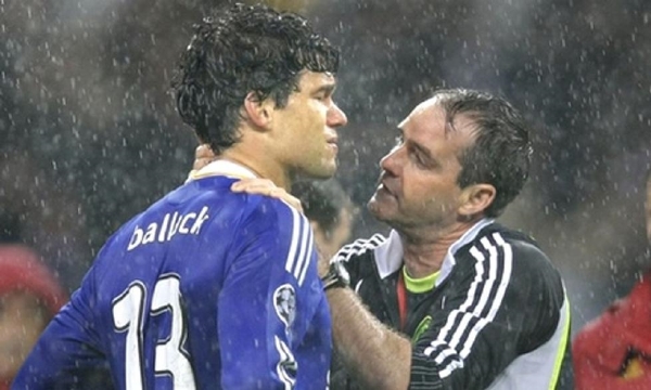 足坛76年黄金一代合影,天下足球致敬76黄金一代