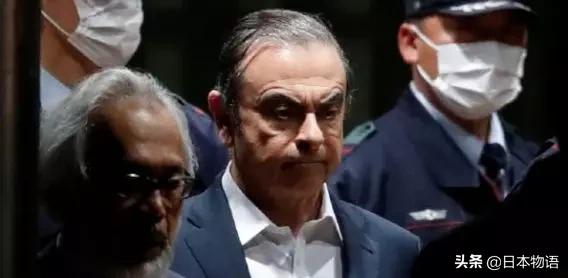 藏身乐器盒子逃离,藏身乐器盒逃亡