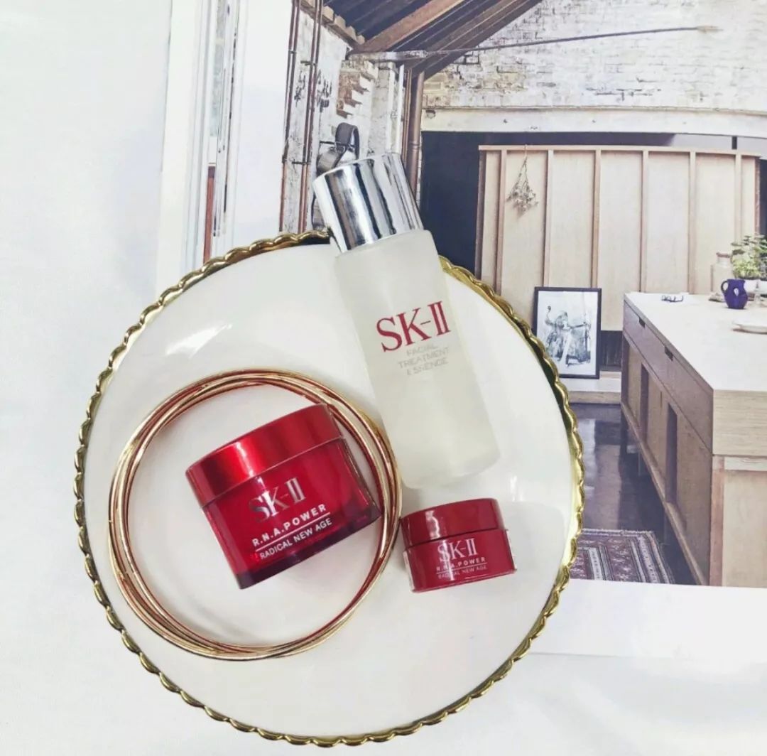 为什么化妆品正装比小样贵,小样比正装便宜为什么还要买正品