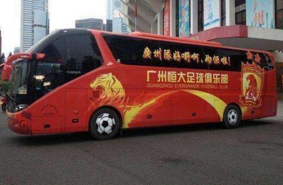 中超土豪队,中超球队最值钱的大巴车