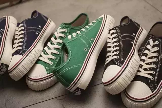 三分舒适，七分时髦，是帆布鞋自带的属性。