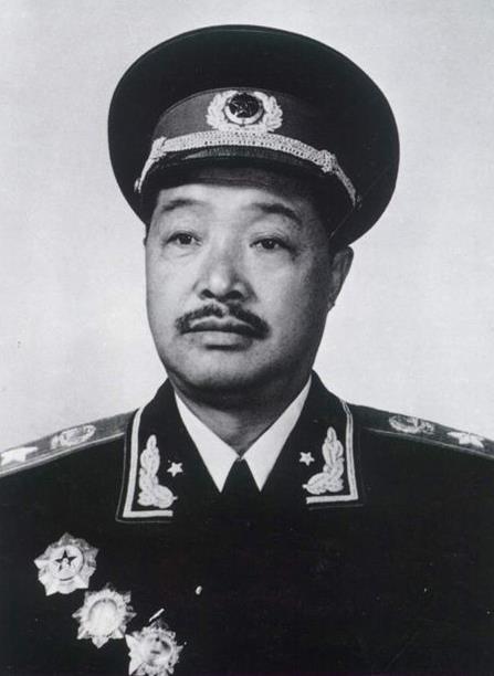 *德朱**作为开国元帅之首，元帅命令状却不是001号，001号究竟给了谁