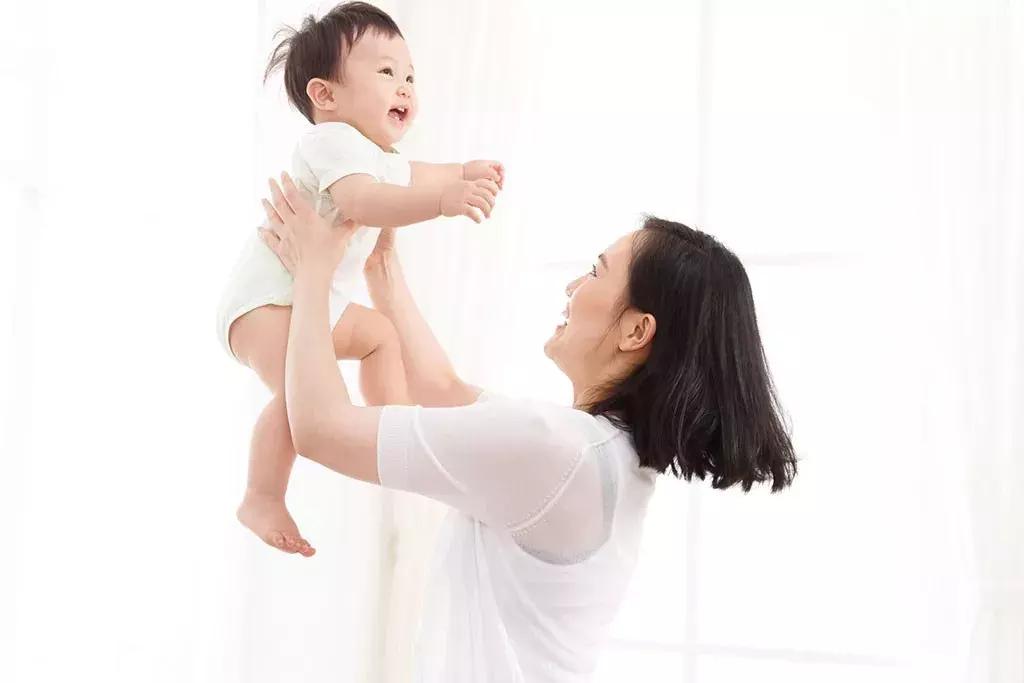 宝宝肌肤的保养知识,宝宝皮肤保养小技巧