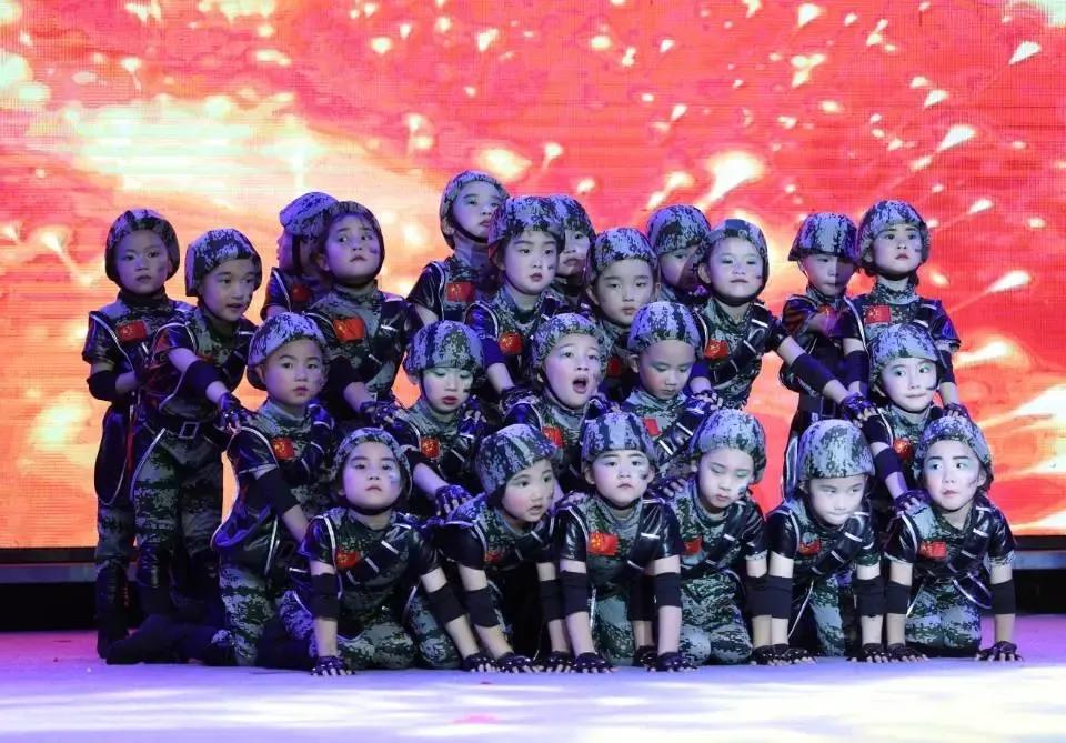 剑阁县鼓楼幼儿园庆祝中国*产党共**成立100周年暨毕业典礼文艺汇演