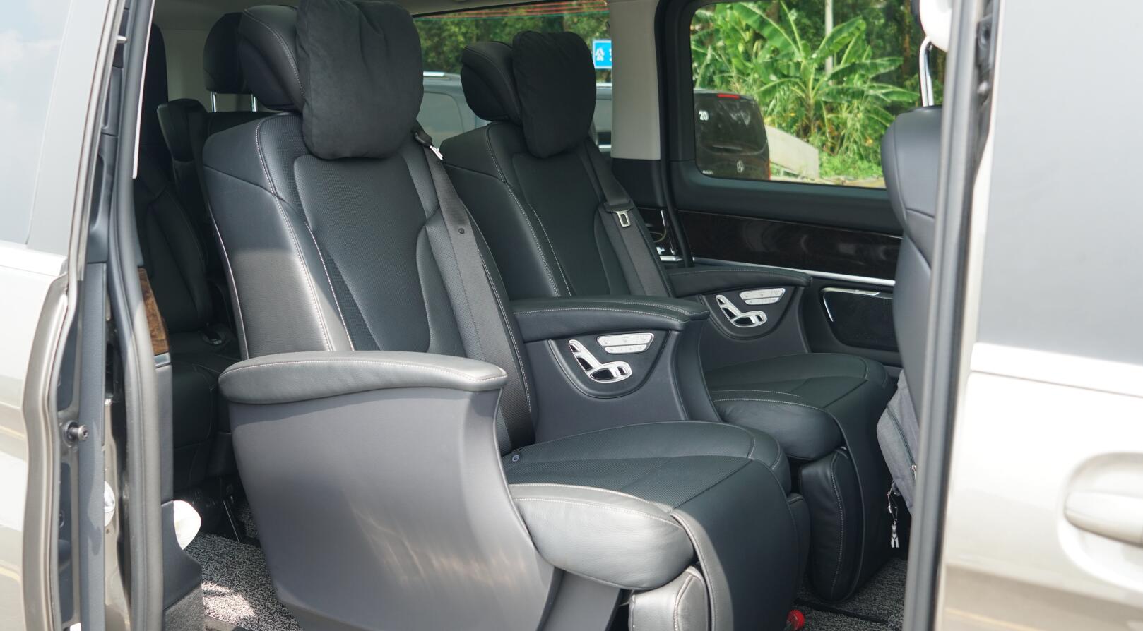 奔驰mpv埃尔法,奔驰v级不比埃尔法有面子吗