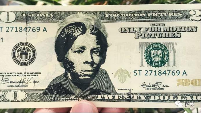 迈克杰克逊和特朗普年轻的时候,迈克尔杰克逊和特朗普是什么关系