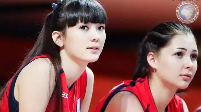 让人惊艳的排球女神,4年前排球界第一美少女现在模样