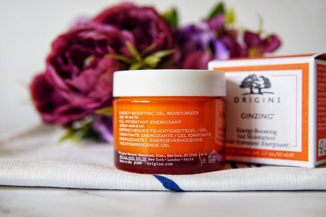 油皮夏季适合用什么面霜 (夏季好用不油的面霜推荐)