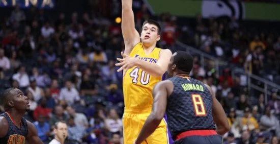 湖人新三巨头合砍92分,湖人三巨头合砍91分