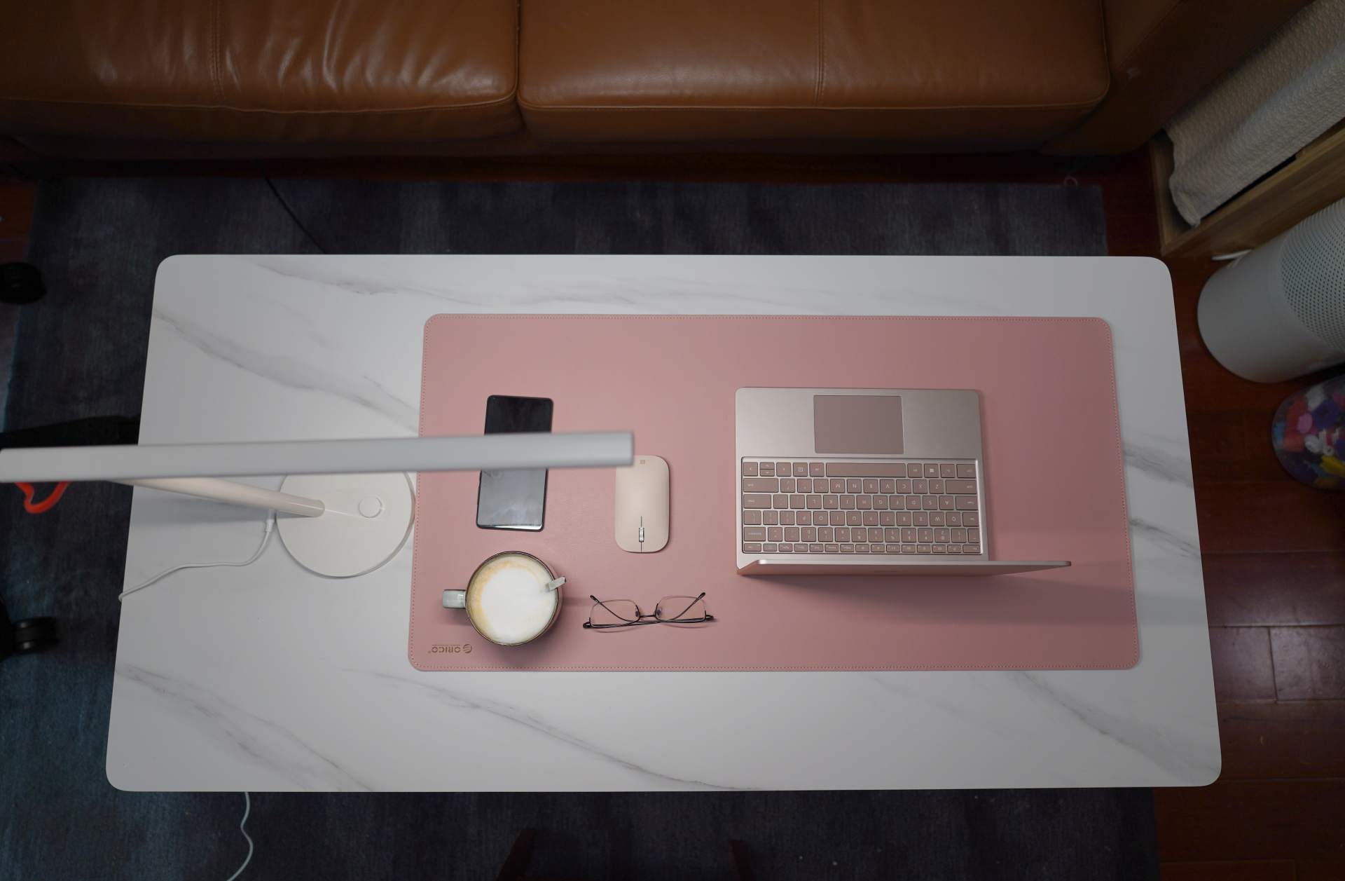 护眼台灯台式和落地款如何选,高性价比护眼台灯选择