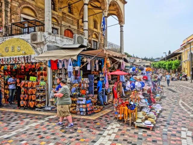 短租公寓的行业前景,长租公寓和短租公寓哪个更赚钱