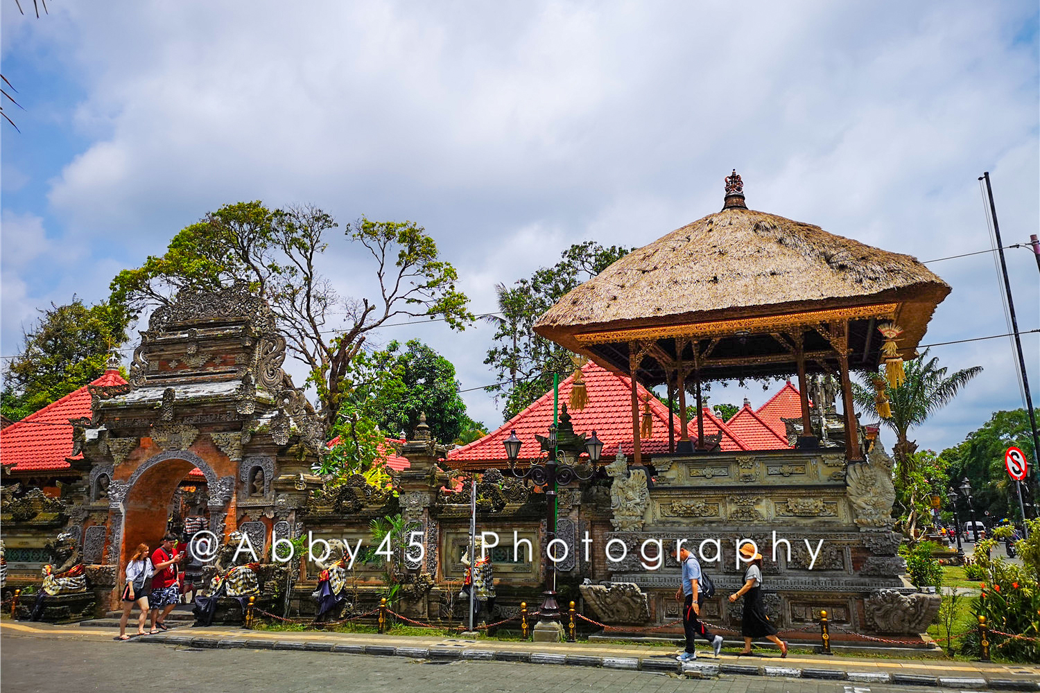 巴厘岛旅游买什么伴手礼 (一生必去的巴厘岛)