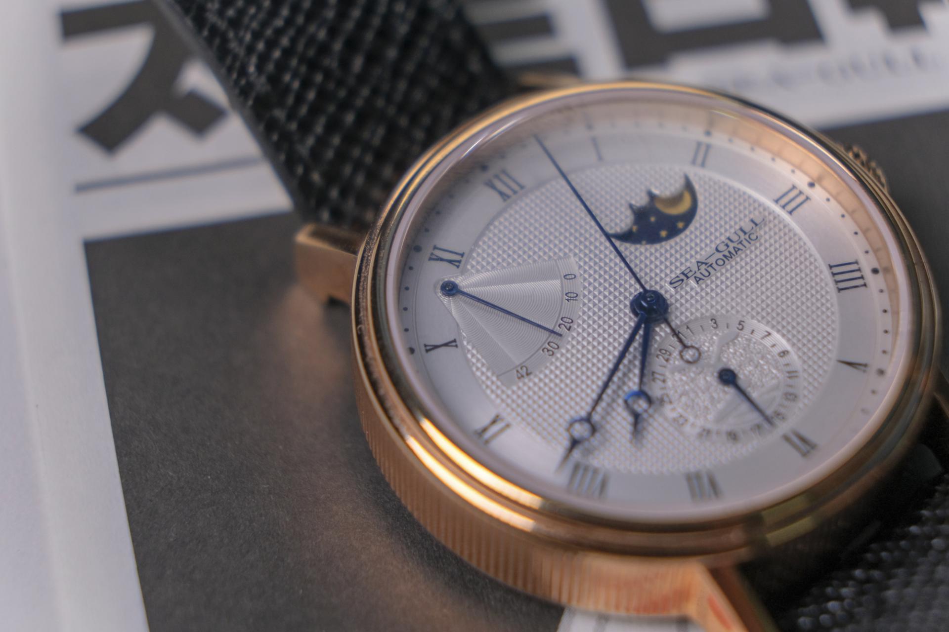 海鸥月相文创礼盒龙年,海鸥月相腕表文创礼盒