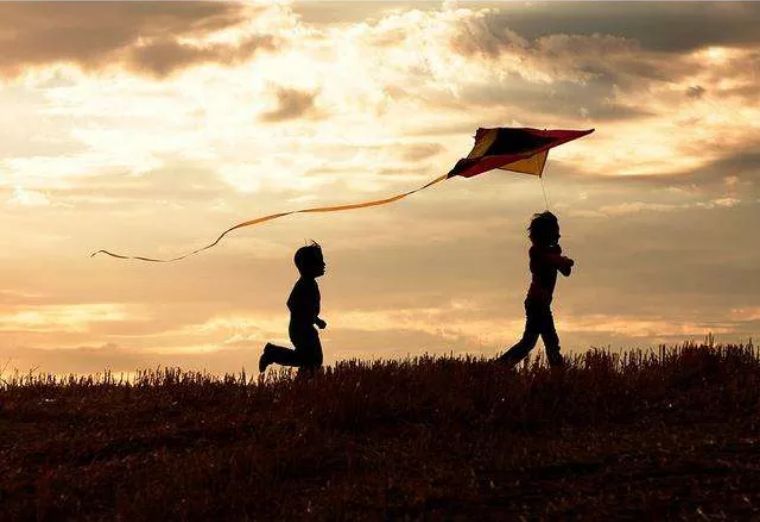 越来越多的孩子小学就看黄*电影色**？真相远没有你想的那么简单