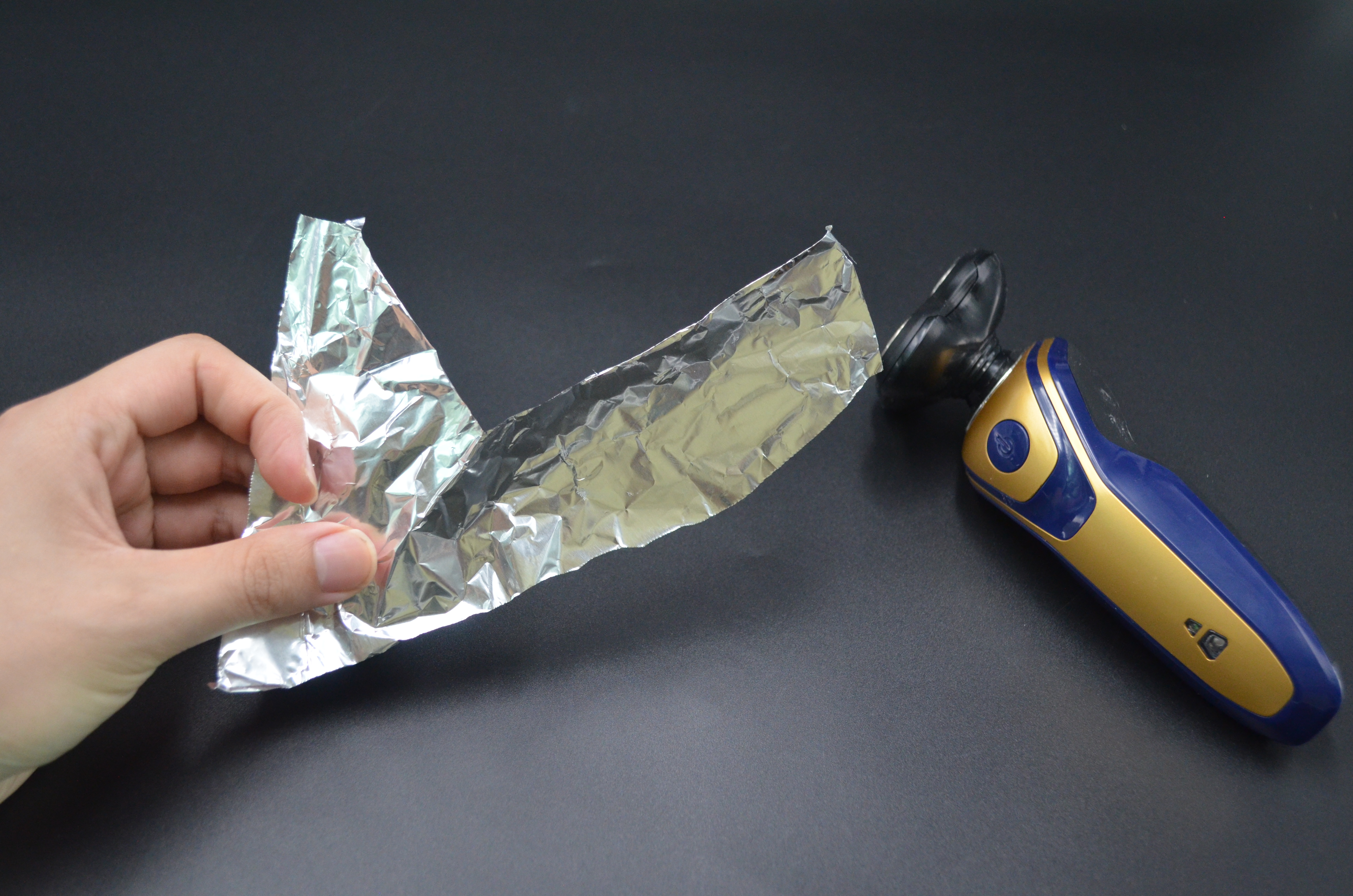 剃须刀钝了不用愁,剃须刀钝了如何变锋利