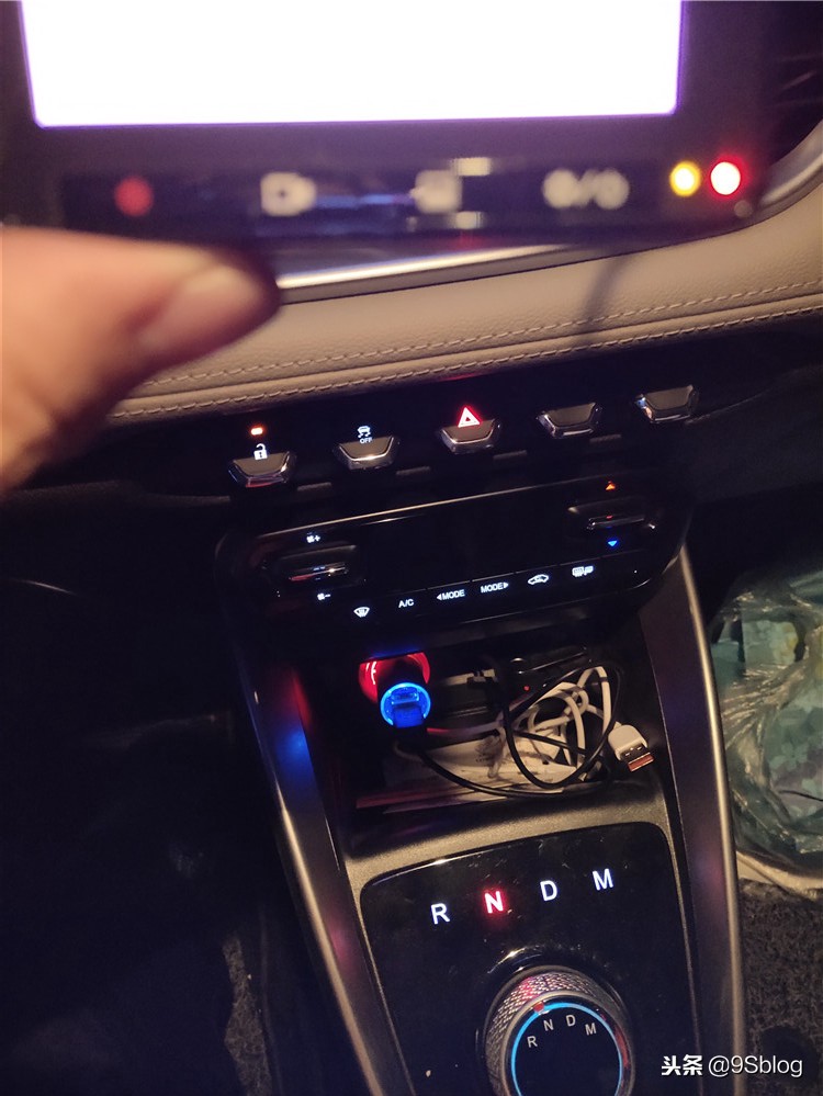 小蚁行车记录仪下载录像,小蚁行车记录仪更换电池