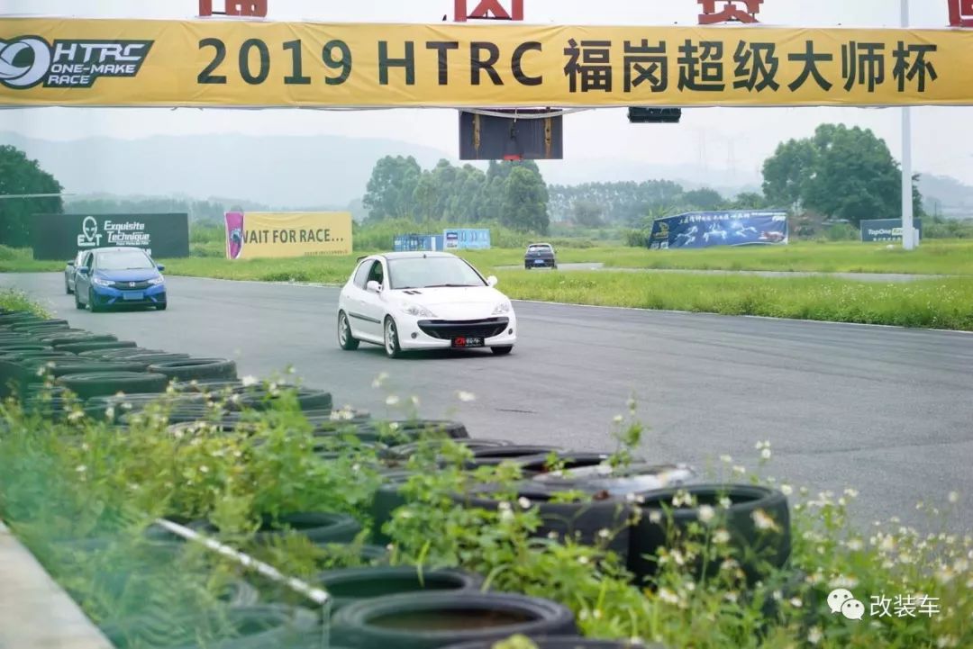 2011年的标致207当年卖多少钱,09年的标致207卖1万3划算吗