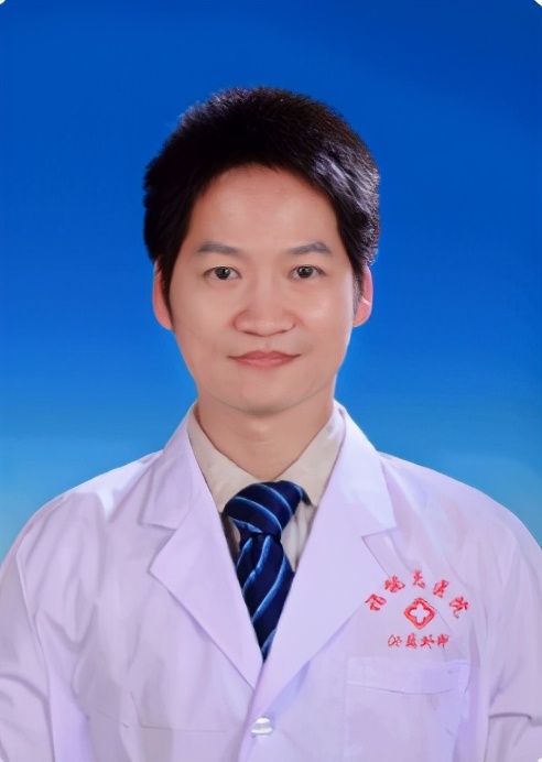 11月7日上午9:00，金山街道社区卫生服务中心开展“服务百姓健康行动”健康咨询大型活动