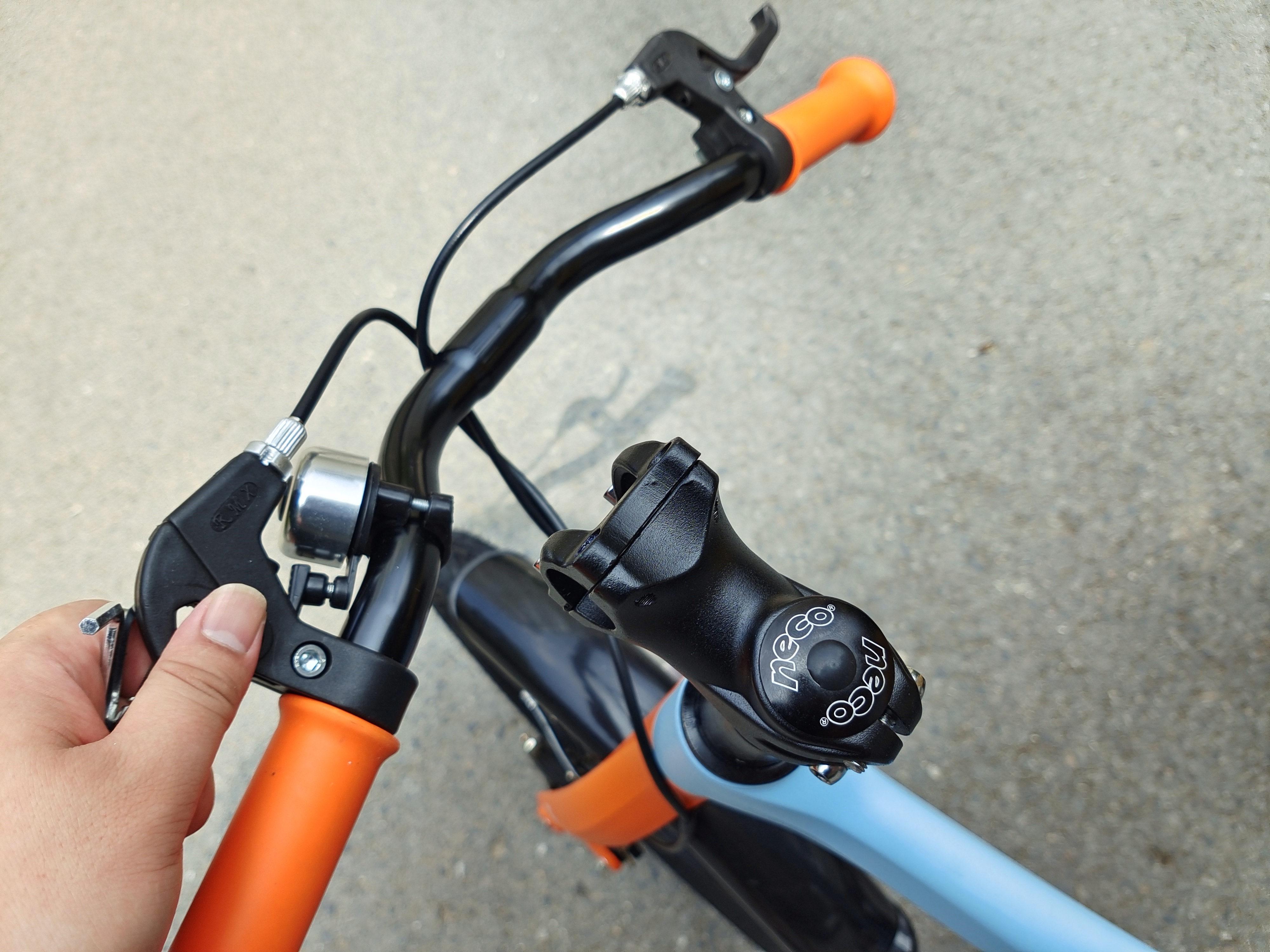 骑行不再成为负担，孩子使用更安全，柒小佰运动减震自行车体验