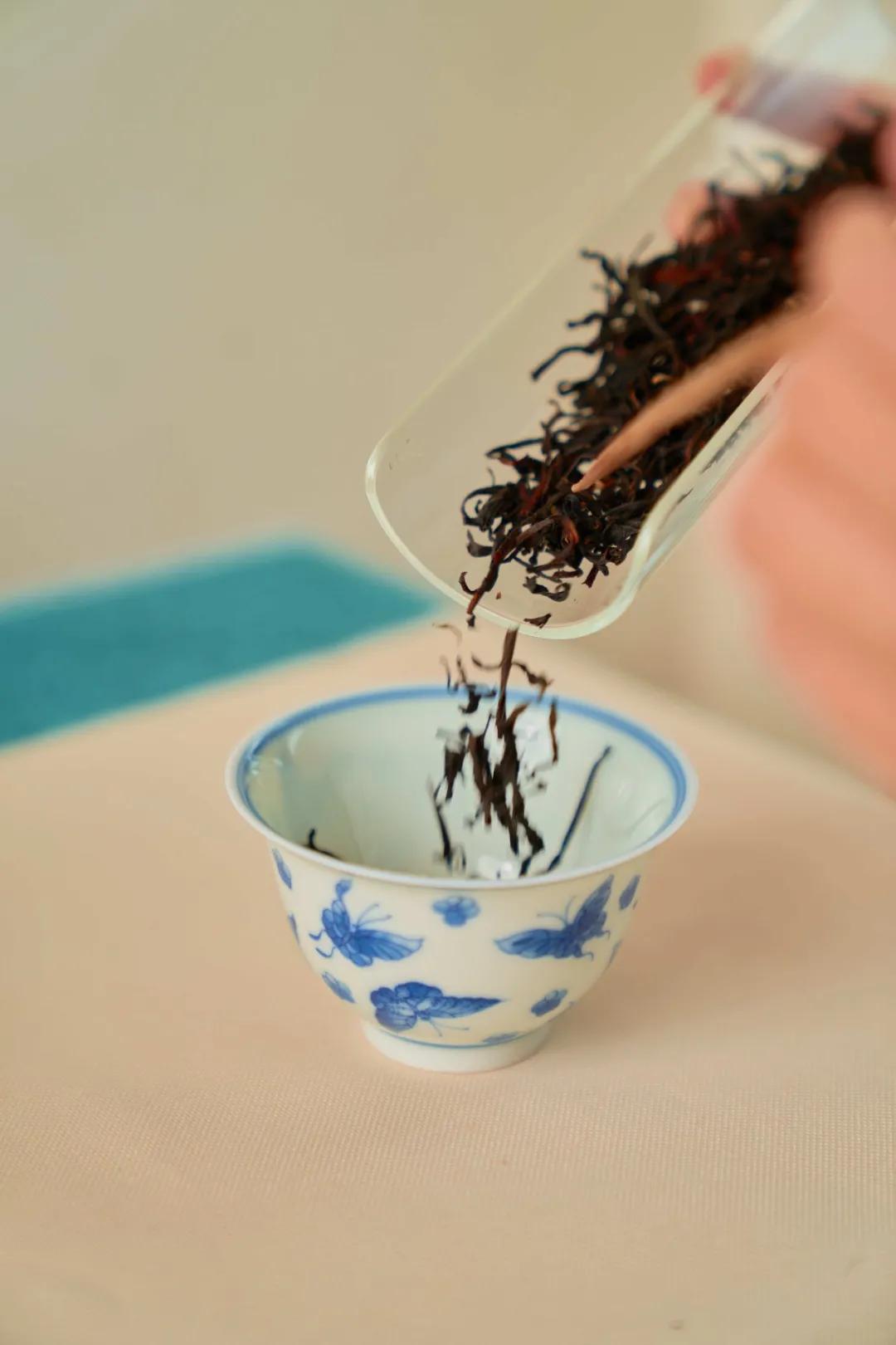 怎么样选择一款好红茶,好的红茶外观