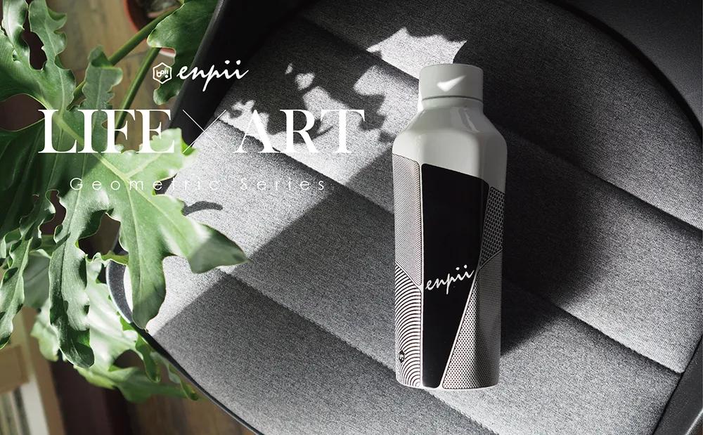 带棱角的保温杯,保温杯又大又好看