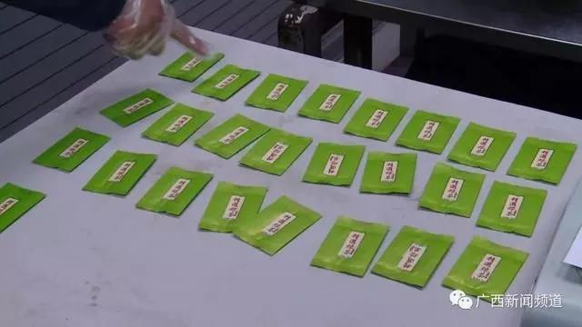 速看！这款“精选绿茶”里的猫腻你应该知道！